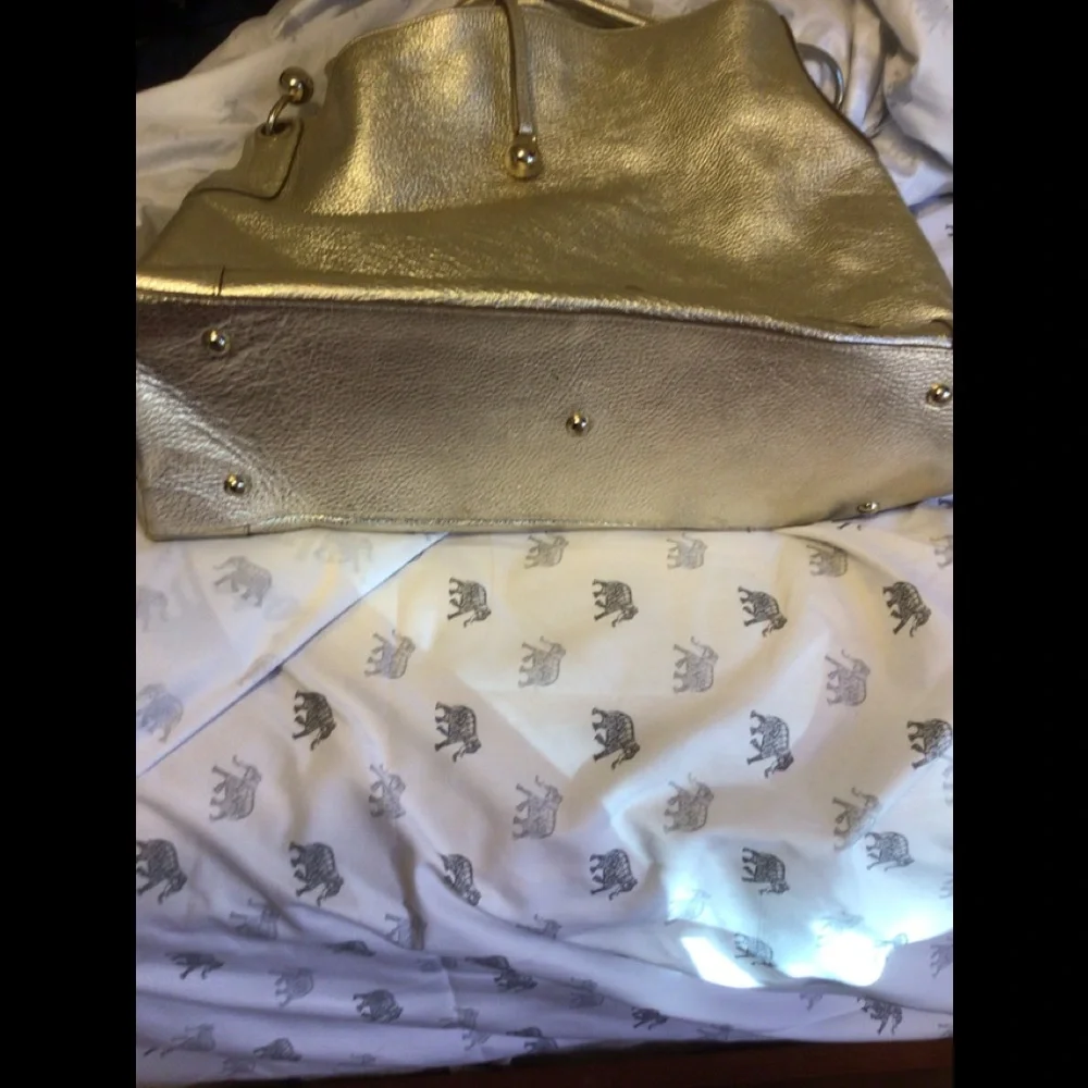 - Anya Hindmarch gold leather handbag with gold accent Sz Extra large rare… - Picture 12 of 12